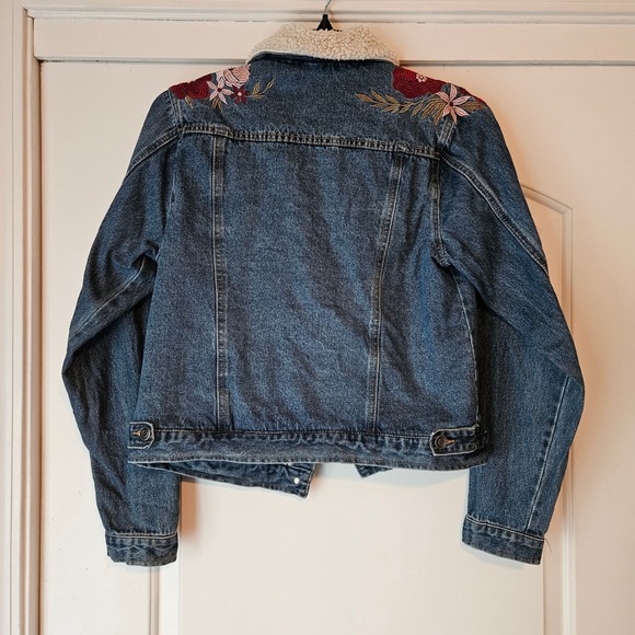 Love Tree Denim Medium Sherpa Lined Denim Jacket Embroidered Trucker Floral - Picture 3 of 15